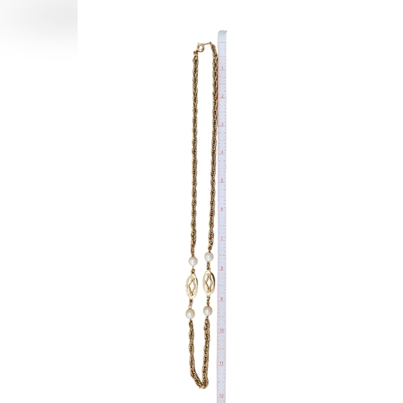 LV Necklace - Picture 6 of 6